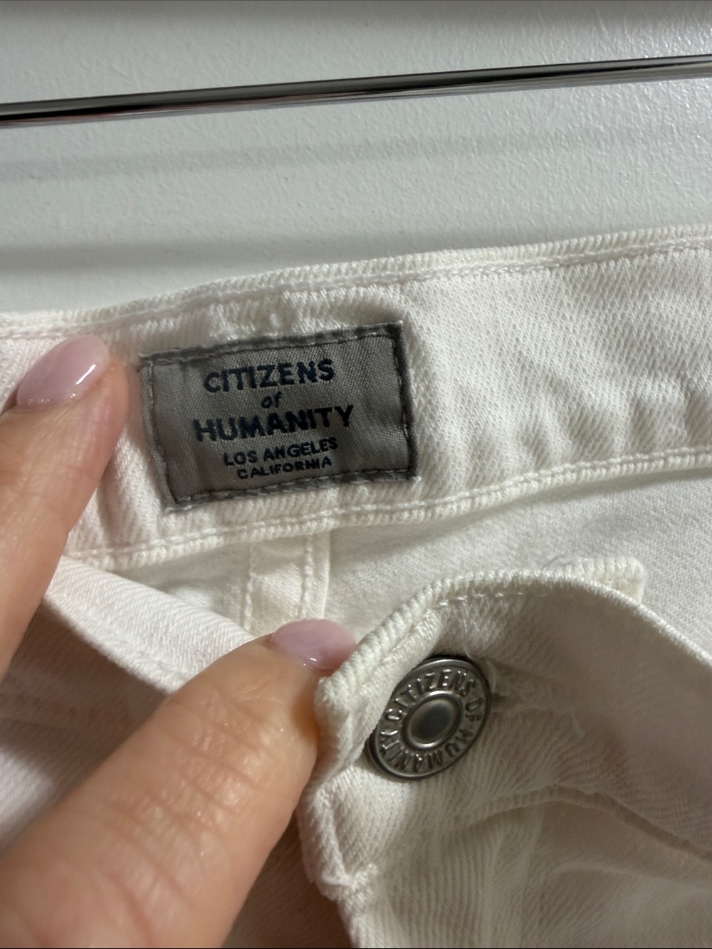 Citizens Of Humanity White Denim Frayed Cutoff Shorts sz 30 - Picture 2 of 8